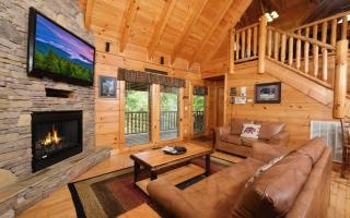 Lucky Enough - Pigeon Forge - 1