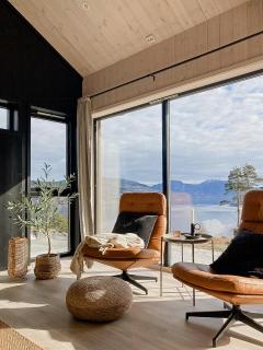Panoramic Cabin With Sea View On Randøy - 1
