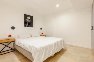 BreezHouse Jonah Beach 10 BR Underground Apartment - Tel Aviv - 3