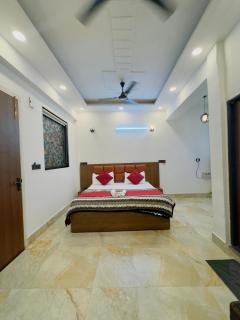 Hotel Shankara Inn - Ayodhya - 9
