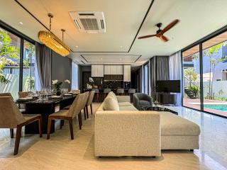 The Ozone Luxury Villas Phuket - 9