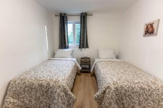 Chic 3BR 5 Beds 5min walk to Metro Free Parking - Laval - 9