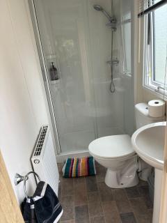 New 2 bed holiday home with decking in Rockley Park Dorset near the sea - 2