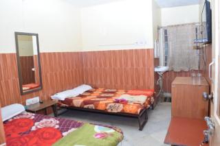 HOTEL S-A-V-I-T-R-I PALACE Near Shree Baba Baidyanath Jyotirlinga - Free Wifi And Parking Facilities - Spacious and Fully Air Conditioned Rooms-Budget Hotel - Deoghar - 3
