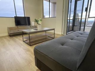 Modern 2BR Gem in Sydney CBD - 9