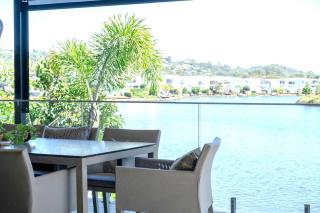 Waterfront Stay at Sunshine Villa - Maroochydore - 5