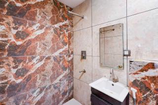 Hotel O Sector 108 Noida - Noida - 5