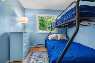 Cozy Chalet 12 Min to Stratton & 7 Min to Bromley - 8