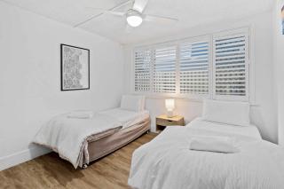 3 Bedroom Beachfront at Wyuna Apartments - Gold Coast - 3