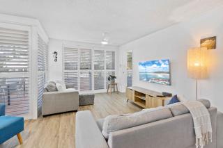 3 Bedroom Beachfront at Wyuna Apartments - Gold Coast - 1