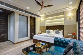 Hotel Oak Plaza - Near Connaught Place - 8