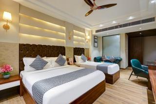 HOTEL OAK PLAZA - 1KM Connaught Place - 8