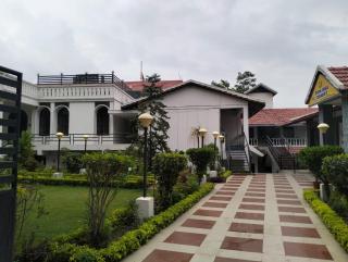 Banjara Resorts - Pipri - 0