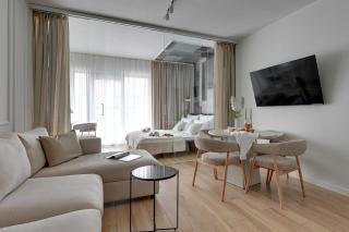 Waterlane Riverside - SPA, Pool, Gym & Parking by Downtown Apartments - Danzica - 3