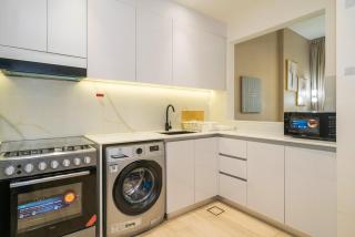 Stylish 1BR Apartment in Binghatti Luna JVC Dubai - 3