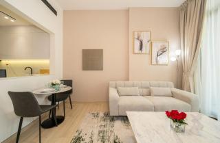 Stylish 1BR Apartment in Binghatti Luna JVC Dubai - 2