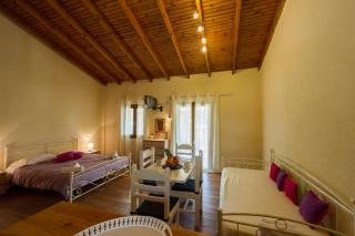 Renata Rooms & Studios - Barbati - 5