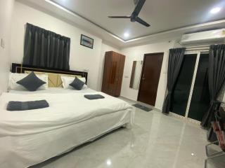 BSR RoyalStay Super Luxury Hotel Rooms - Hyderabad - 0