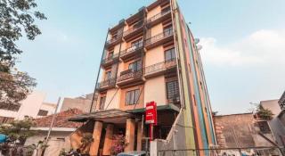 OYO 1737 Hotel Celvasha - Giacarta - 4
