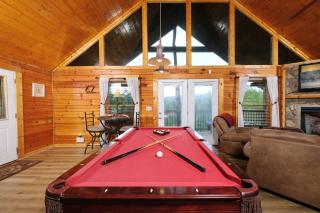 Edge of Paradise - Pigeon Forge - 2