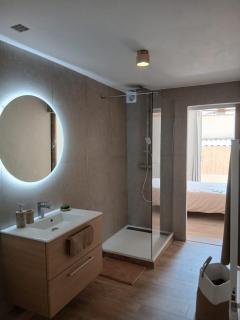Très bel appartement refait à neuf dans la vieille ville de Hyères, 2 chambres, grande terrasse plein sud - Hyères - 3