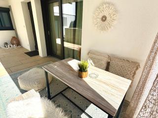 Scandi Apartment mit Terrasse und Parkplatz - 5