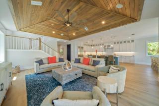 AcquaLuxe - Exquisite 2022 Lux Canal Home w Outdoor Oasis Pool Spa Dock SUP Kayaks Fire Pit - Anna Maria - 6