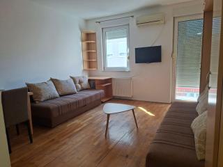 EXIT 021 Apartman - 0