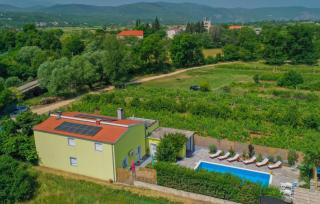 Beautiful Villa Vrljika with pool in Makarska - 1