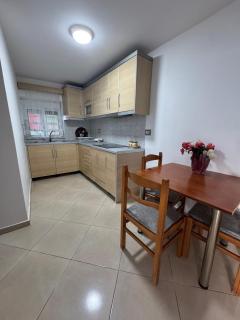 Rajan Apartament - Polisi i Vogël - 6