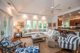 Casa Mariposa - Luxury Butterfly Garden Steps to Pine Ave PoolSpa Bikes 4 Houses to Beach - Anna Maria - 5