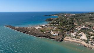 Sea View Suites - Plaka Beach Resort - Vasilikos - 4