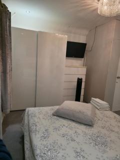 Special Room - Earley - 4