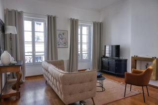 Escale citadine au centre d'Avignon, climatisation, appartement de charme, spacieux et lumineux - Aviñón - 9