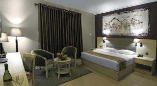 Tilko Jaffna City Hotel - Jaffna - 9