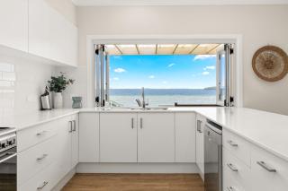 Lake Haus - Absolute Waterfront - 7