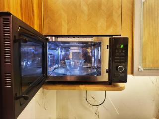 Urban Nest Homestays - Noida - 9