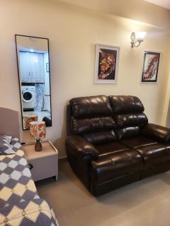 Urban Nest Homestays - Noida - 8