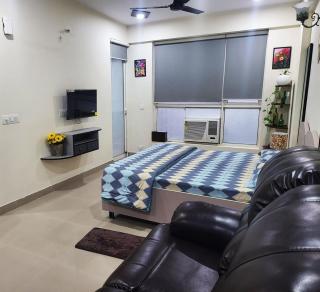 Urban Nest Homestays - Noida - 5