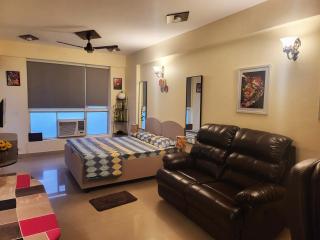 Urban Nest Homestays - Noida - 0