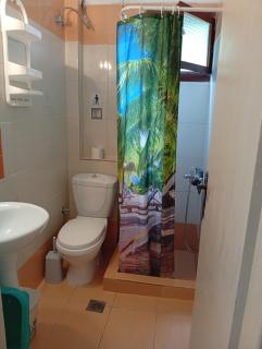 VANGELI'S GARDEN HOUSE - 8