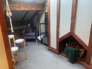 Room to rent for Oasis - Middleton - 1