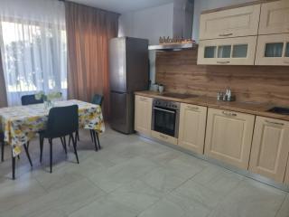 Villa Shehaj - Polisi i Vogël - 1