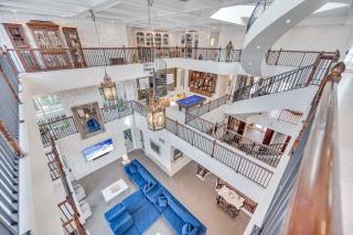 The Modern Castle Canal View Access Rooftop Living Greenhouse VlLLAS - Fort Lauderdale - 9