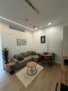 LUX Apartment Durres 5 min walk to beach - Durrës - 4