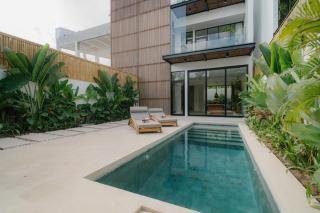 Modern 3BR Private Pool Villa 5-min Beach - 0