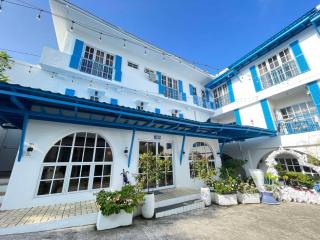 Bernese Resort Hotel powered by Cocotel - Ligao - 9