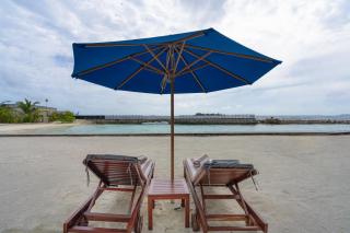Hulhule Island Hotel- Private Beach Access & Airport Pick-up and Drop - Malé - 6