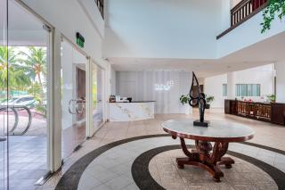 Hulhule Island Hotel- Private Beach Access & Airport Pick-up and Drop - 2