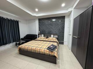 Tin Guest House & Laundry - Jomtien Beach - 1